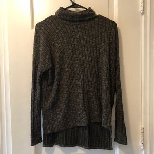 American Eagle Turtleneck